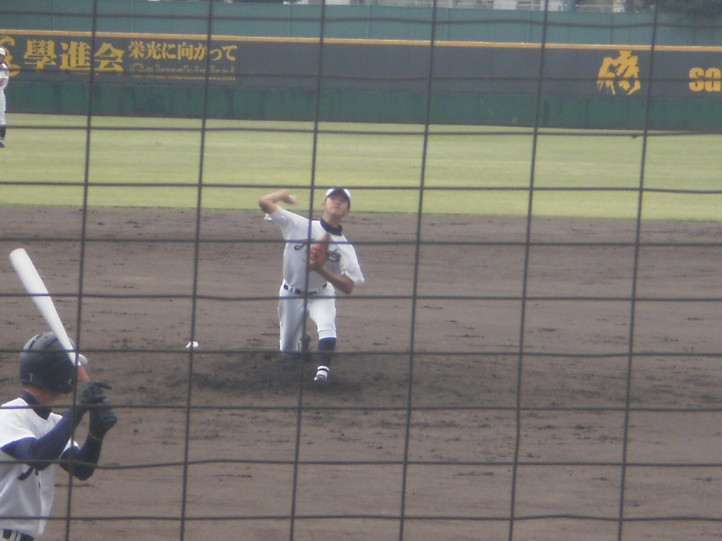 京都学園3番手の大内投手