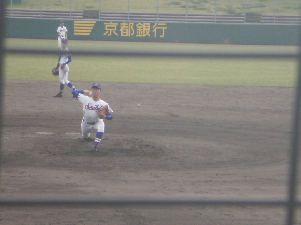 成美3番手の梅川投手